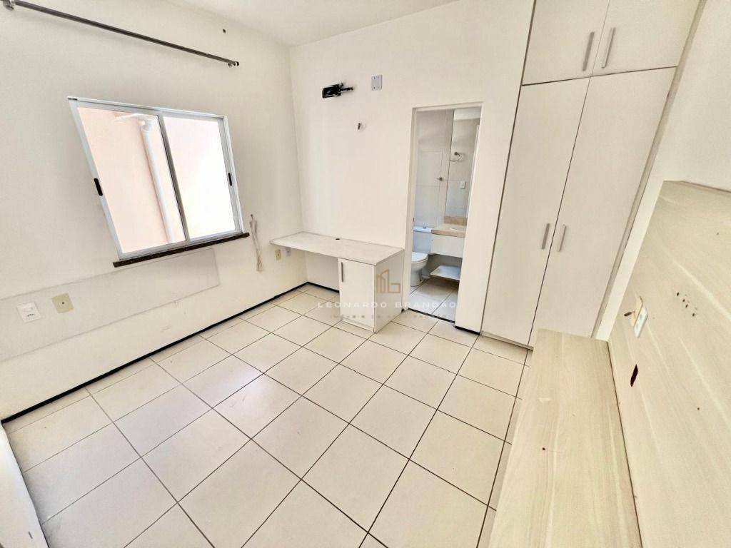 Casa de Condomínio à venda com 4 quartos, 165m² - Foto 10