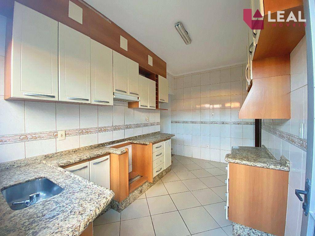 Casa à venda com 3 quartos, 119m² - Foto 7