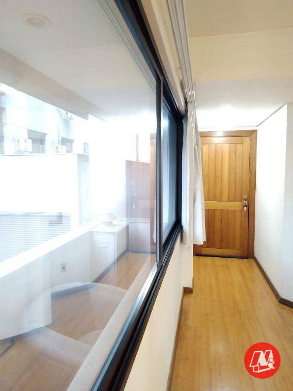 Apartamento à venda com 1 quarto, 40m² - Foto 5