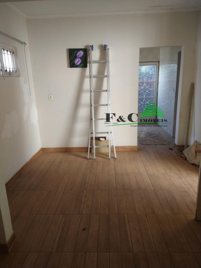 Casa à venda com 2 quartos, 250m² - Foto 5