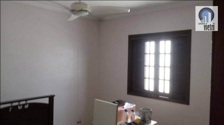 Sobrado à venda com 3 quartos, 240m² - Foto 15