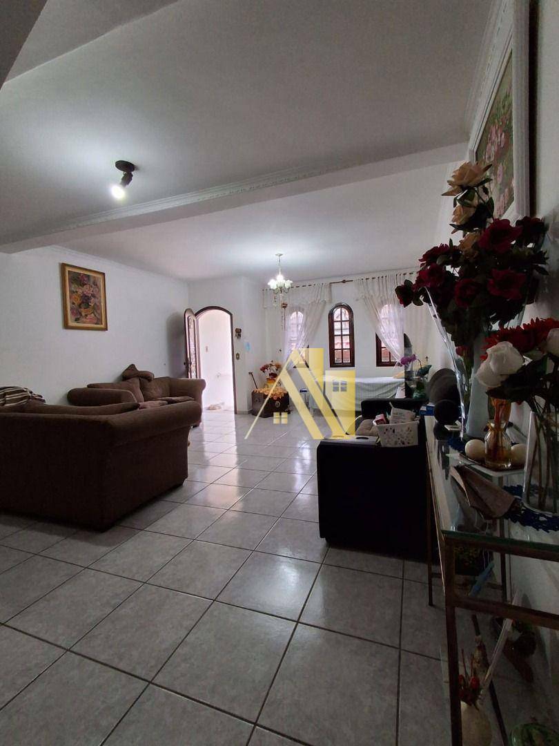 Sobrado à venda com 3 quartos, 257m² - Foto 7