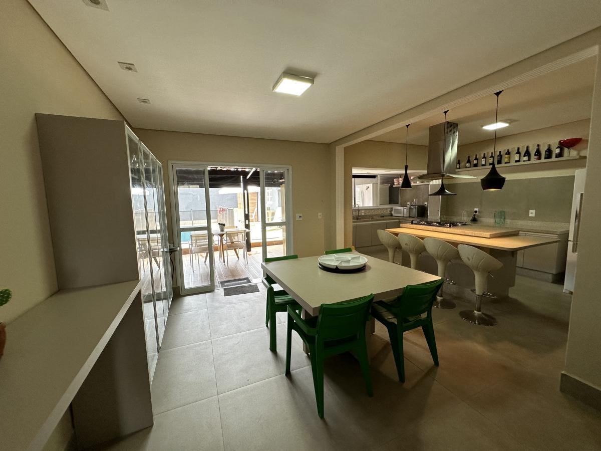 Casa à venda com 4 quartos, 189m² - Foto 15