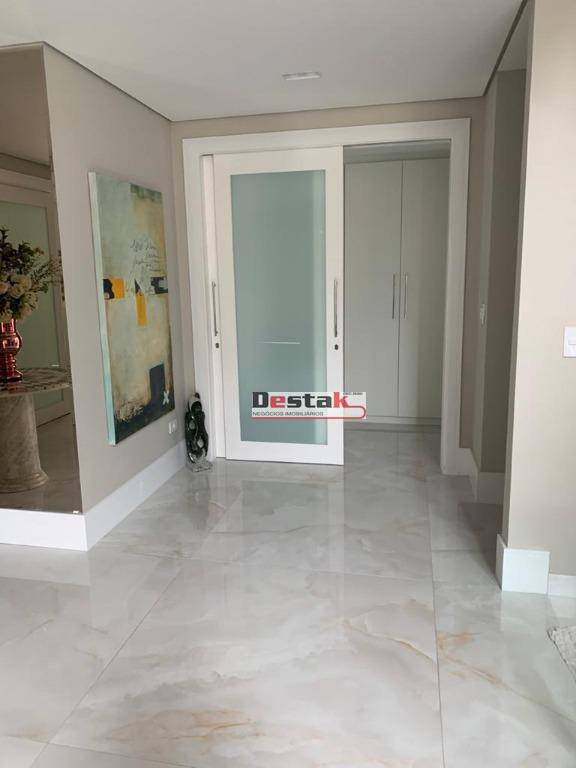 Sobrado à venda com 4 quartos, 741m² - Foto 12