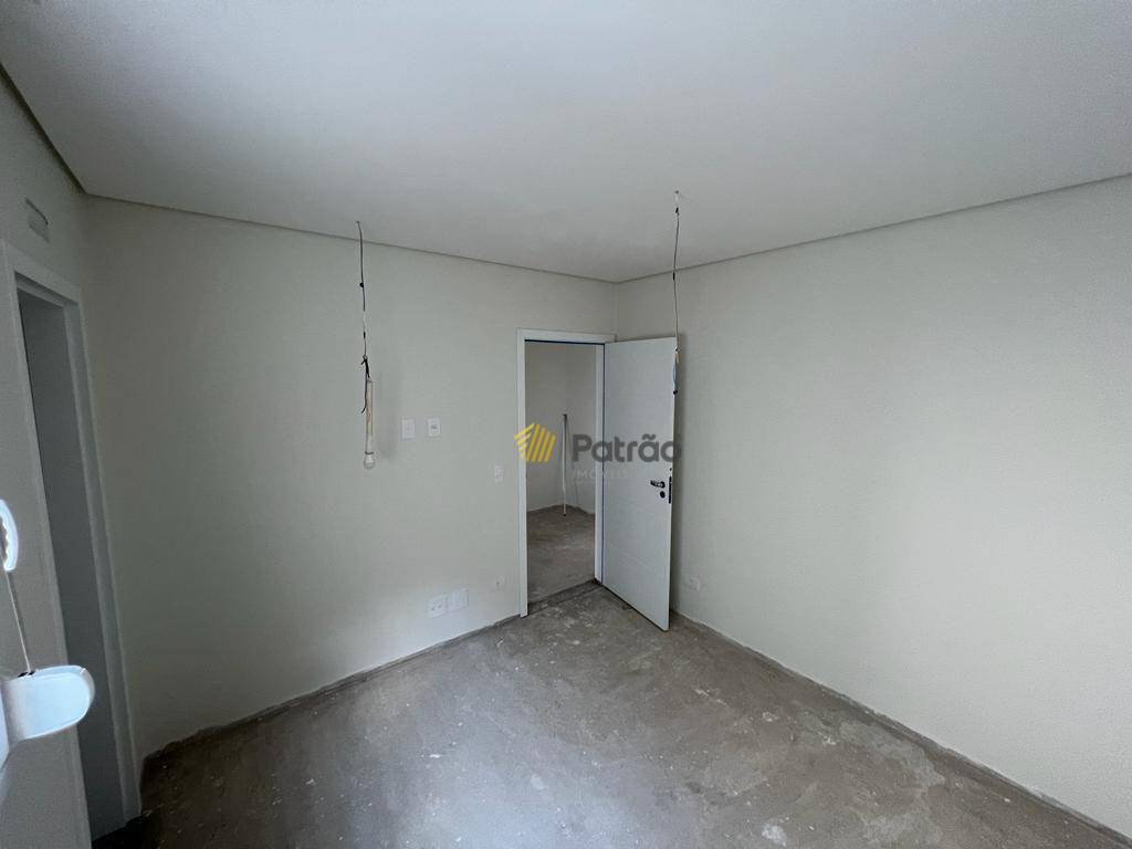 Sobrado à venda com 3 quartos, 250m² - Foto 17