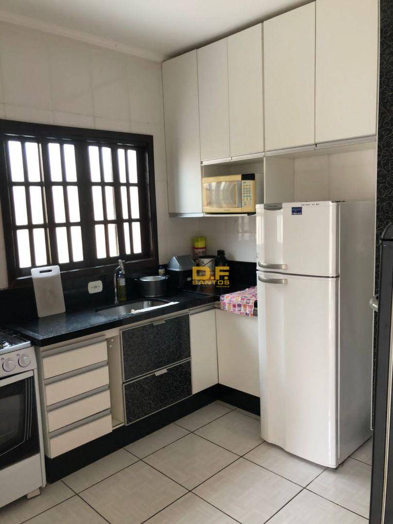 Sobrado à venda com 2 quartos, 97m² - Foto 1