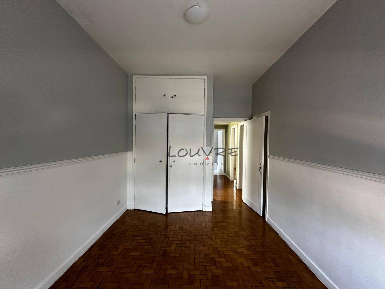 Casa à venda com 3 quartos, 380m² - Foto 10