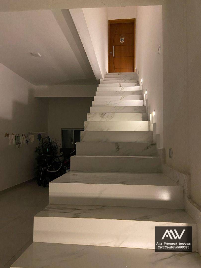 Casa à venda com 2 quartos, 154m² - Foto 2