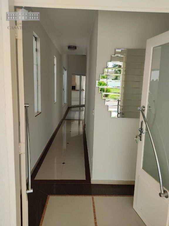 Casa de Condomínio para alugar com 3 quartos, 263m² - Foto 14