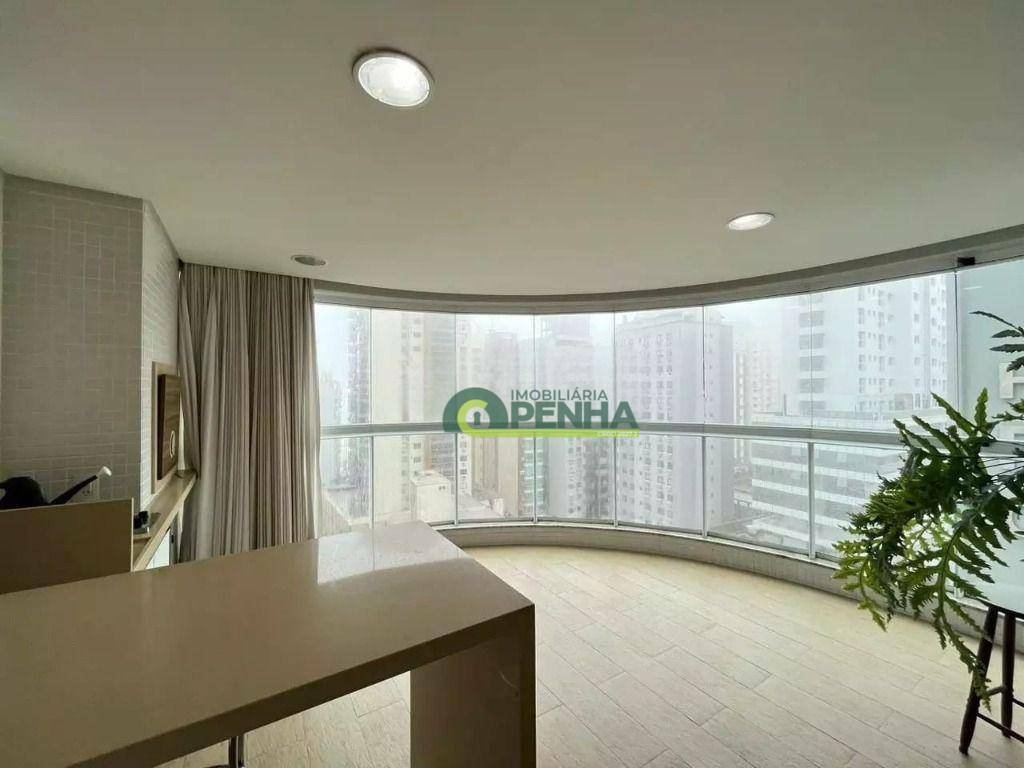 Apartamento à venda com 3 quartos, 158m² - Foto 6