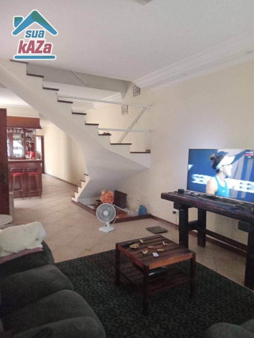 Sobrado à venda com 3 quartos, 200m² - Foto 7