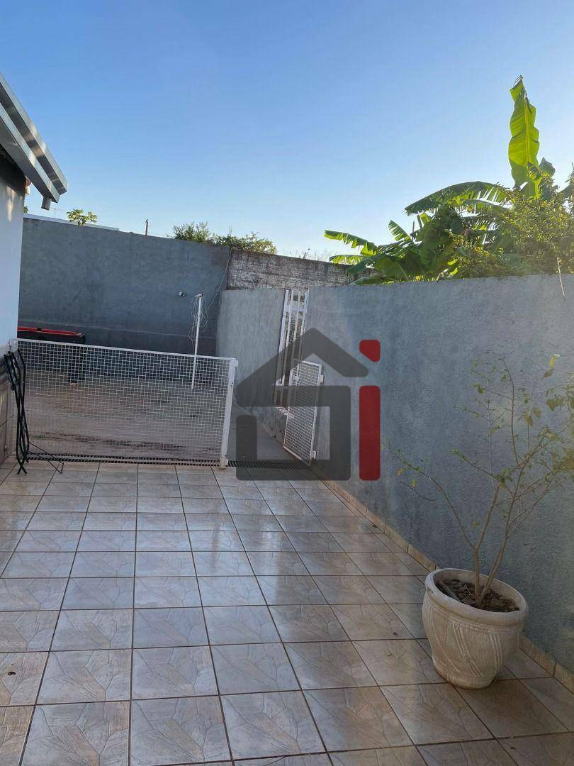 Casa à venda com 3 quartos, 183m² - Foto 15