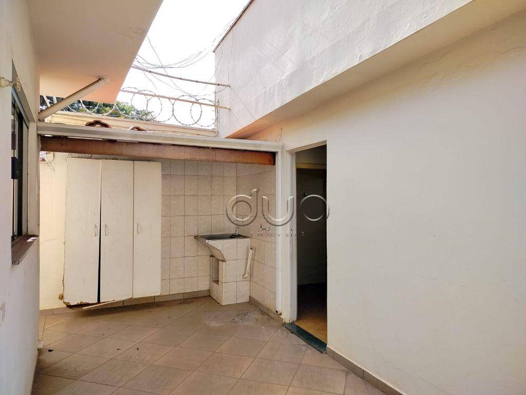 Casa para alugar com 3 quartos, 540m² - Foto 29