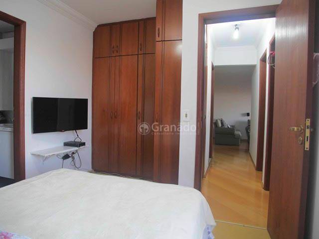 Apartamento à venda com 3 quartos, 82m² - Foto 40