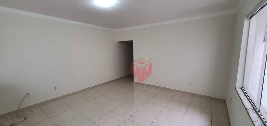 Sobrado à venda com 4 quartos, 188m² - Foto 4