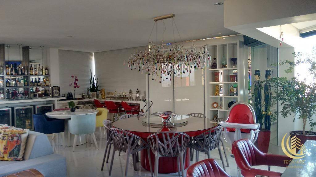 Apartamento à venda com 3 quartos, 260m² - Foto 3