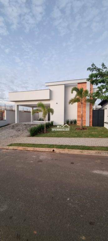 Casa de Condomínio para alugar com 3 quartos, 215m² - Foto 3