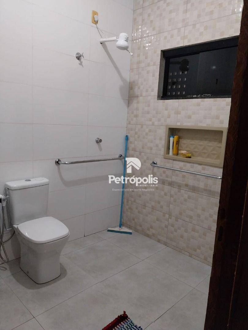 Casa à venda com 3 quartos, 235m² - Foto 9