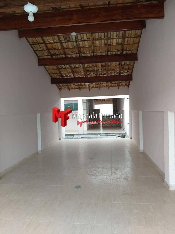 Casa à venda com 3 quartos, 157m² - Foto 2