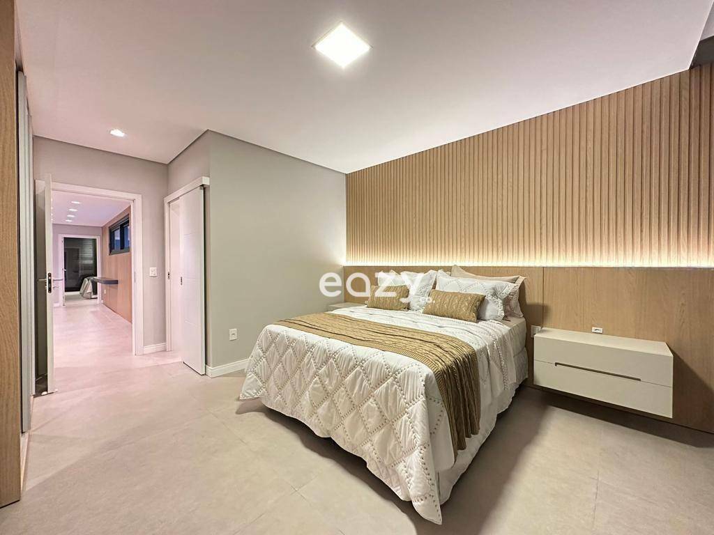 Sobrado à venda com 6 quartos, 354m² - Foto 21