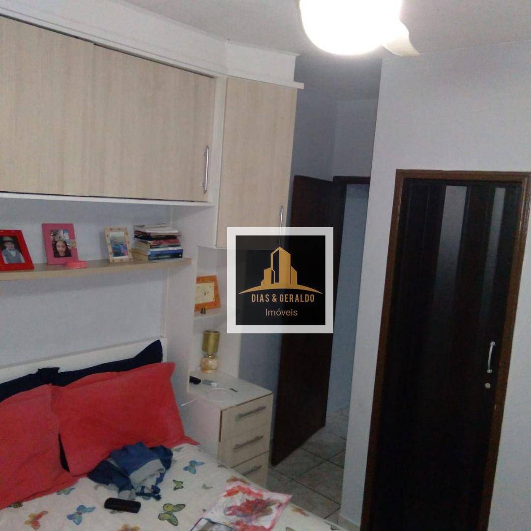 Casa à venda com 2 quartos, 80m² - Foto 19