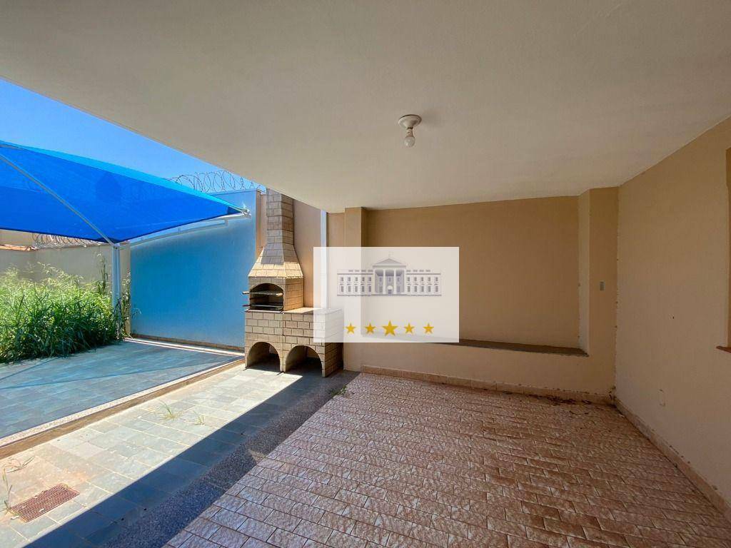 Casa à venda e aluguel com 3 quartos, 283m² - Foto 5