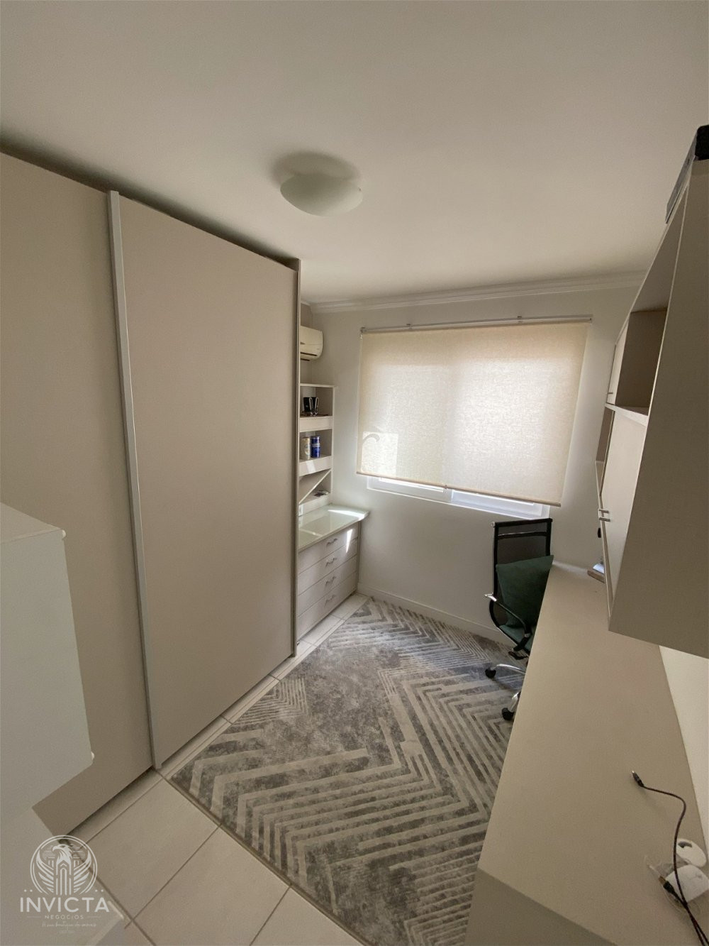 Apartamento à venda com 3 quartos, 226m² - Foto 11