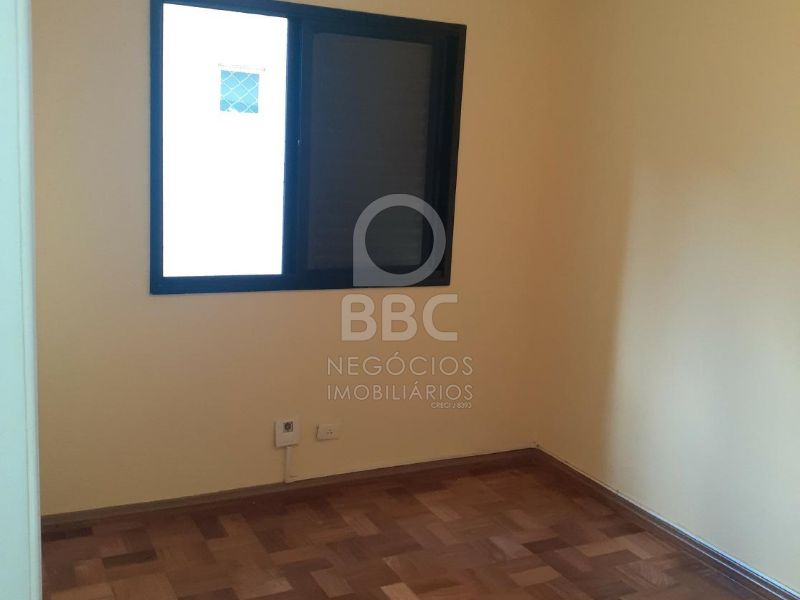 Apartamento para alugar com 2 quartos, 65m² - Foto 10