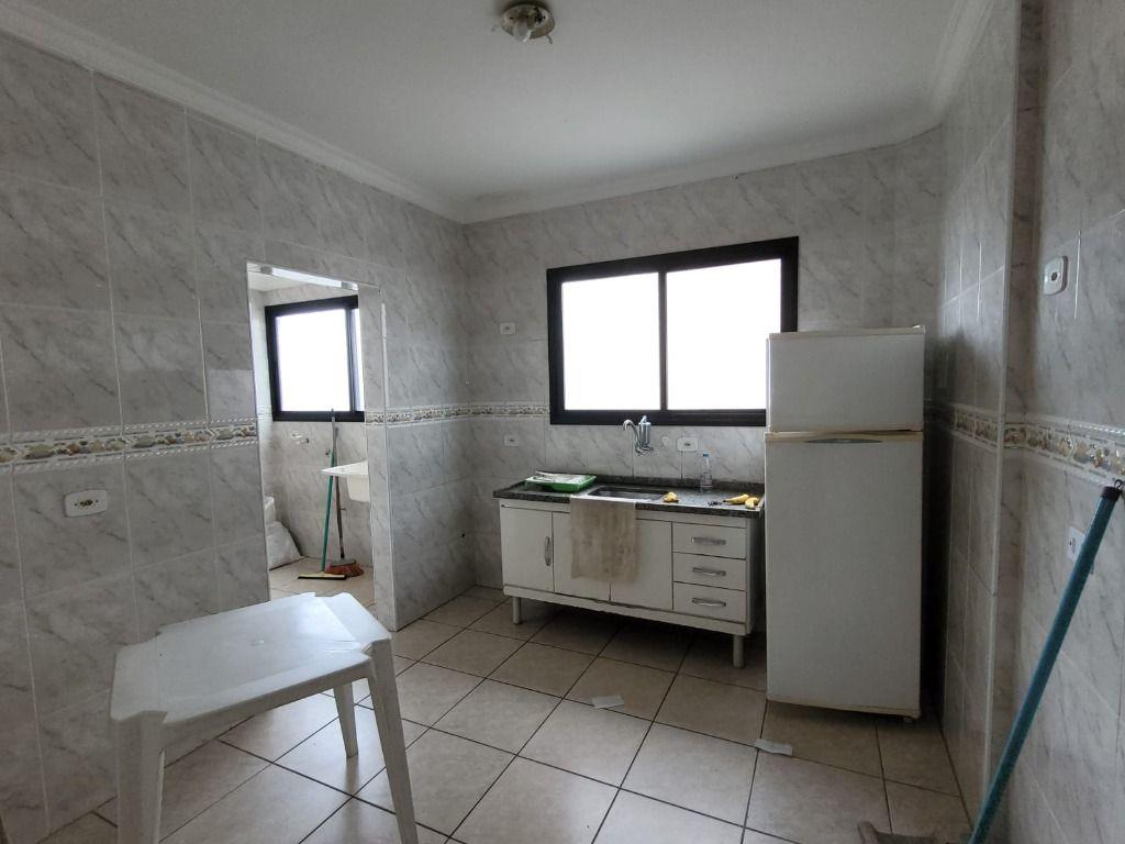 Apartamento à venda com 3 quartos, 120m² - Foto 4