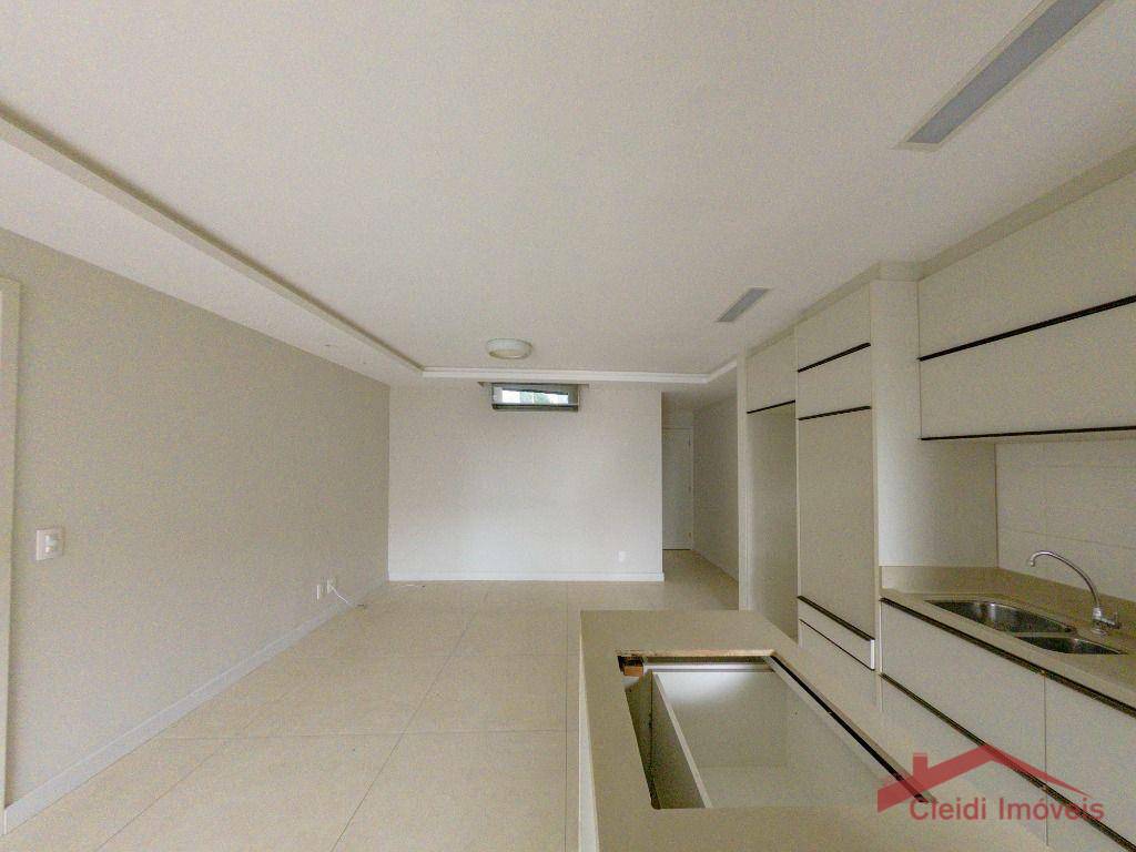 Apartamento à venda com 2 quartos, 76m² - Foto 9