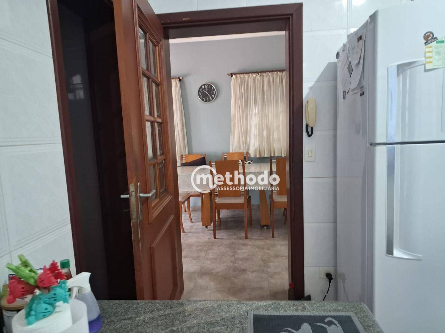 Casa à venda com 3 quartos, 240m² - Foto 34