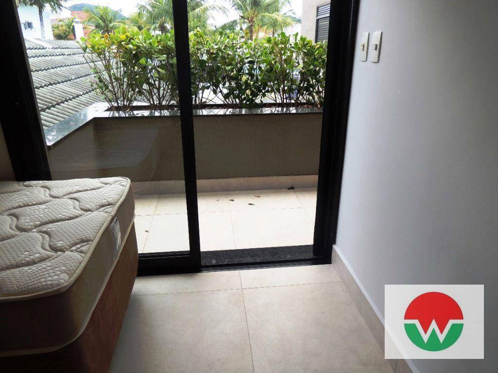 Casa de Condomínio à venda com 6 quartos, 300m² - Foto 75