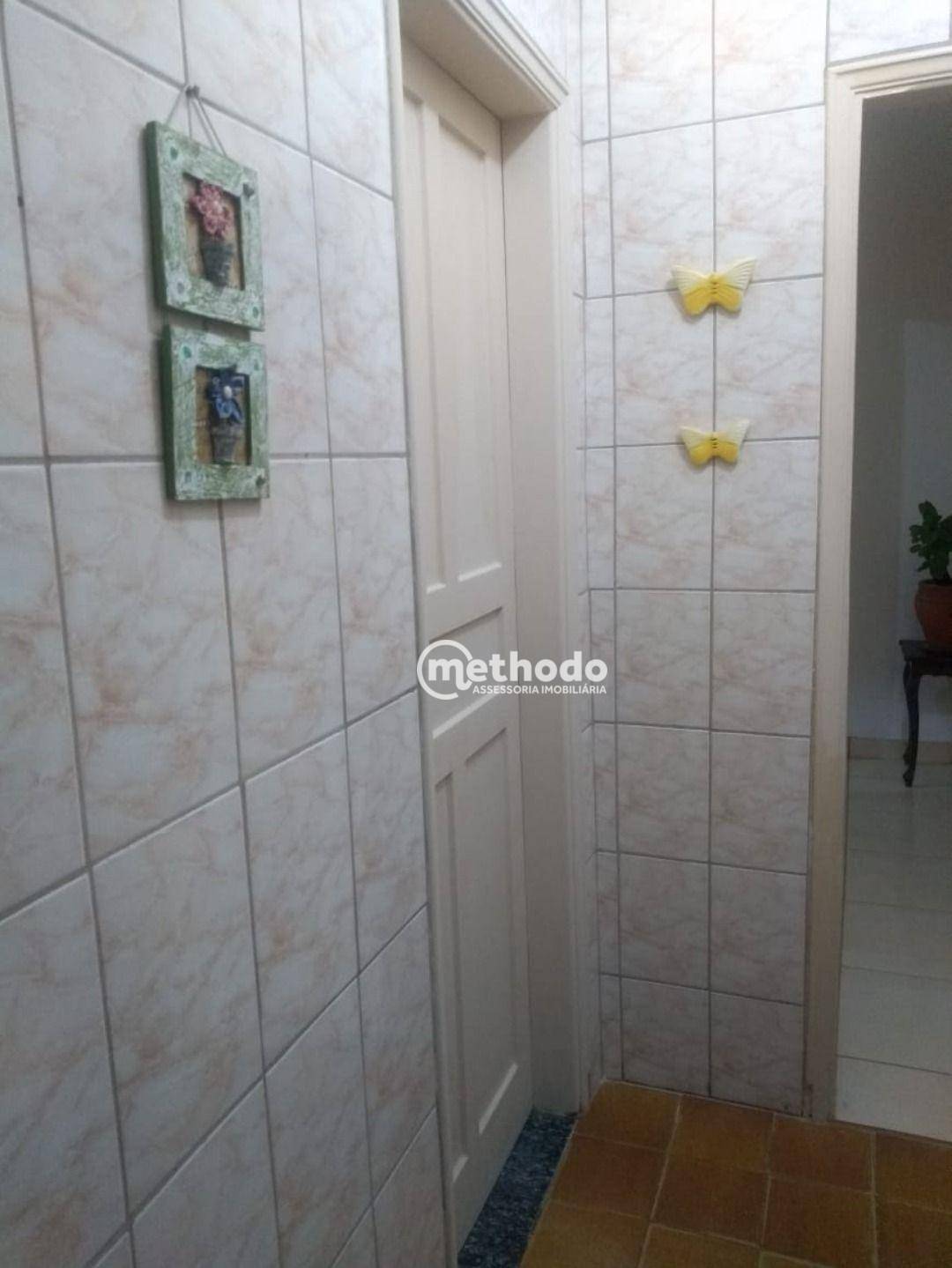 Casa à venda com 4 quartos, 200m² - Foto 11