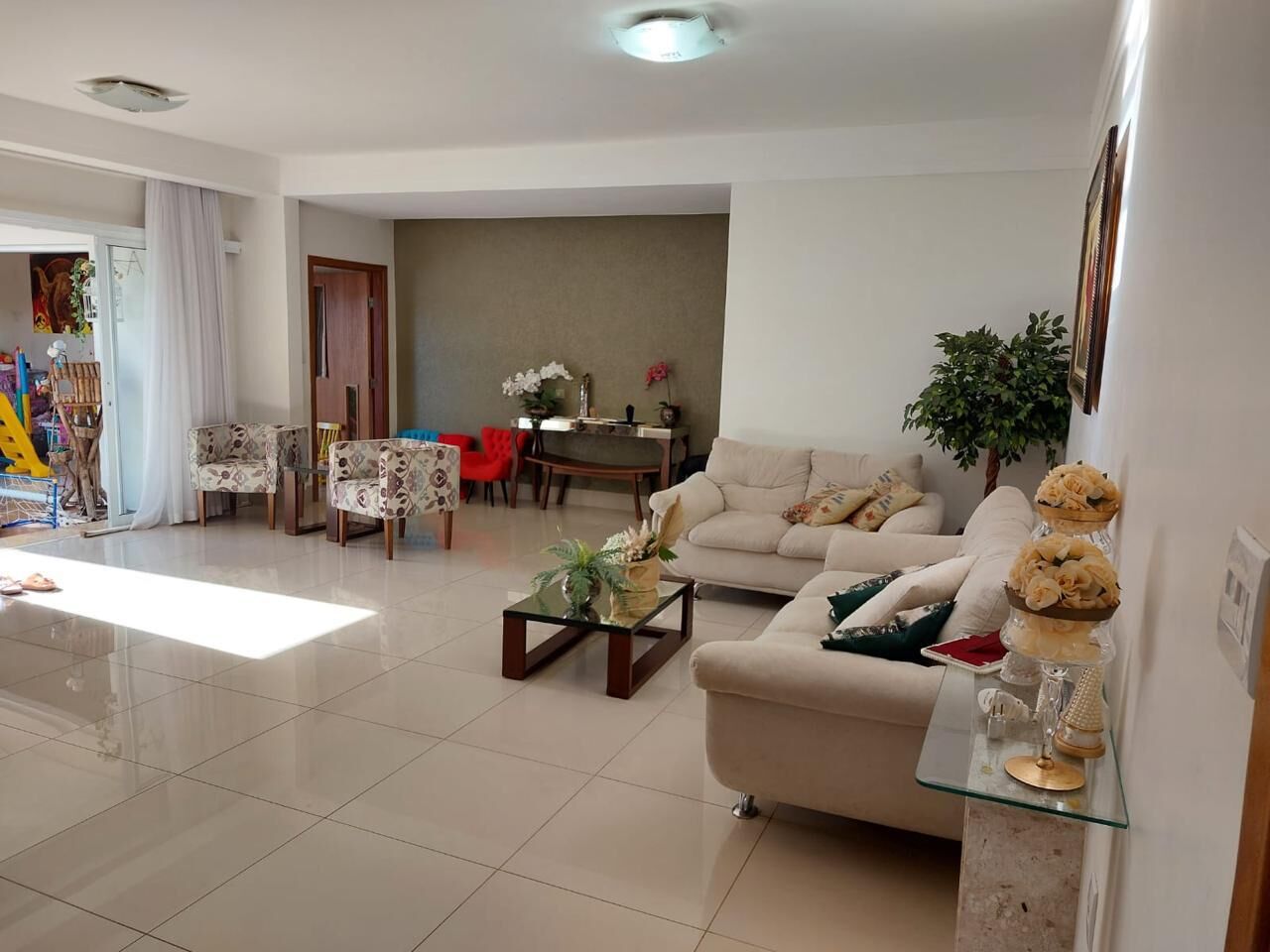 Casa à venda com 3 quartos, 250m² - Foto 10