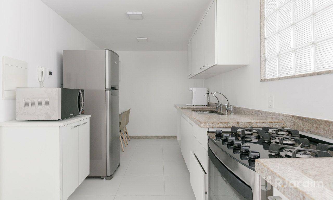 Apartamento para alugar com 4 quartos, 184m² - Foto 11