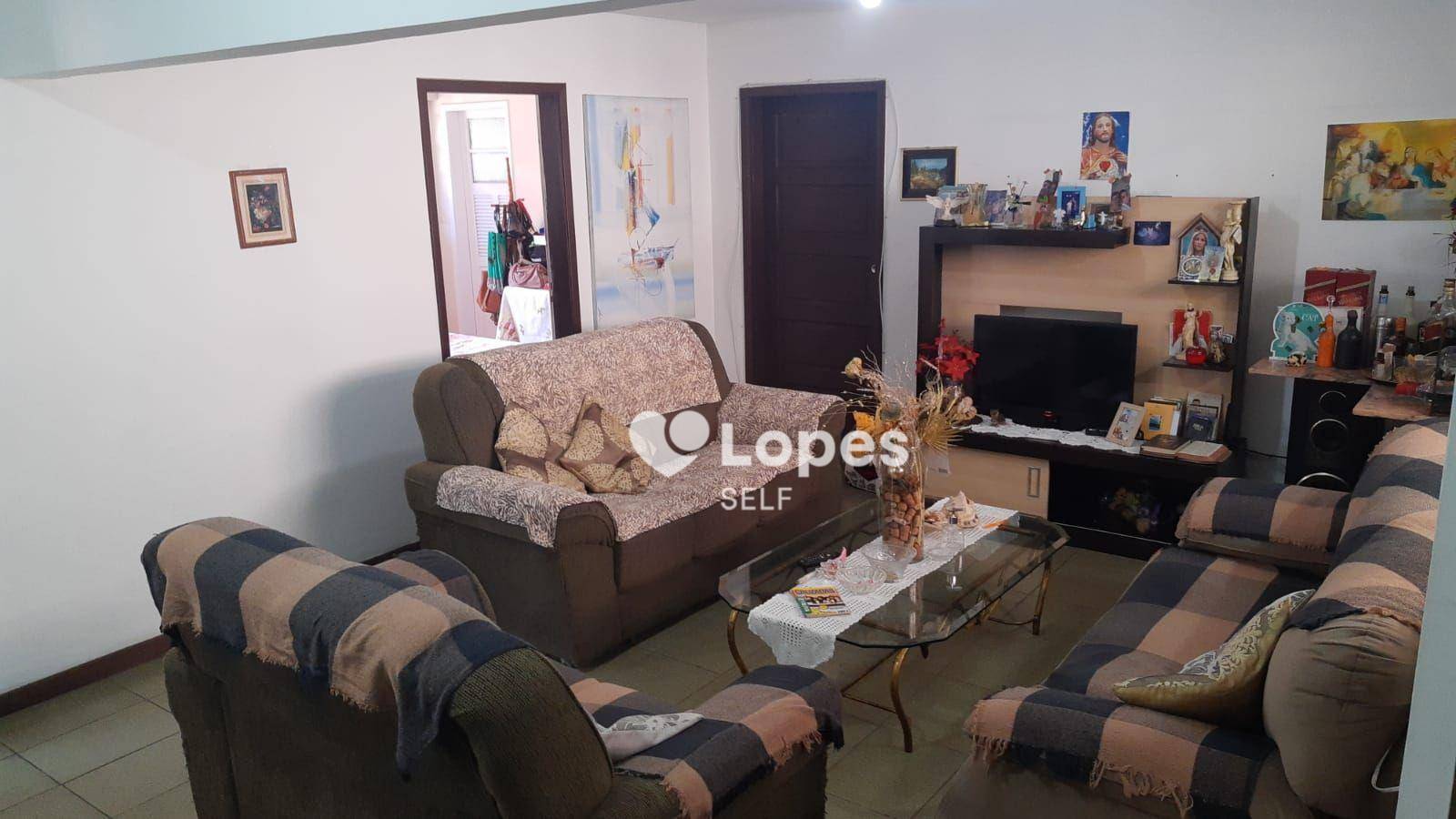 Casa à venda com 2 quartos, 300m² - Foto 3