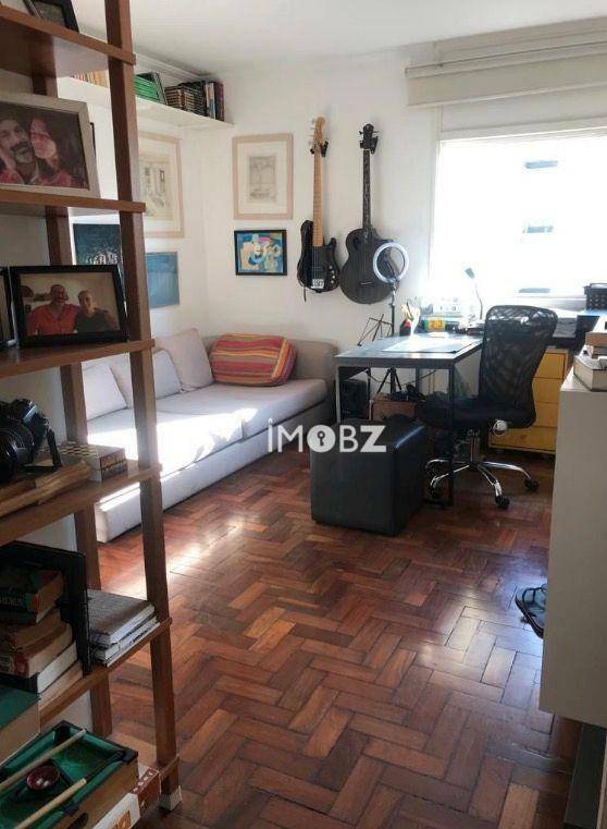 Apartamento à venda com 3 quartos, 150m² - Foto 17