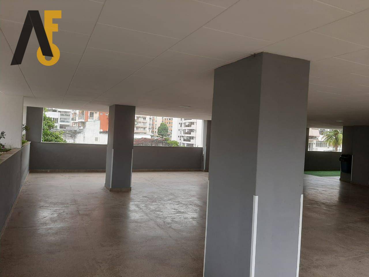 Apartamento à venda com 2 quartos, 75m² - Foto 7