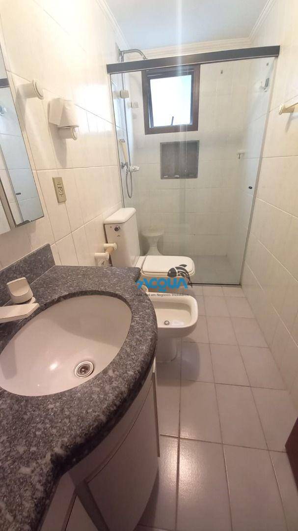 Apartamento à venda com 3 quartos, 135m² - Foto 8