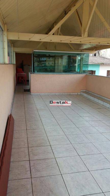 Sobrado à venda com 3 quartos, 300m² - Foto 2