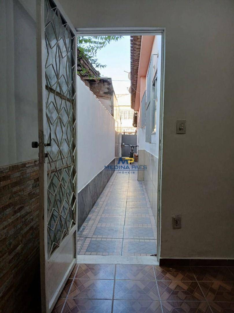 Casa à venda com 2 quartos, 60M2 - Foto 2