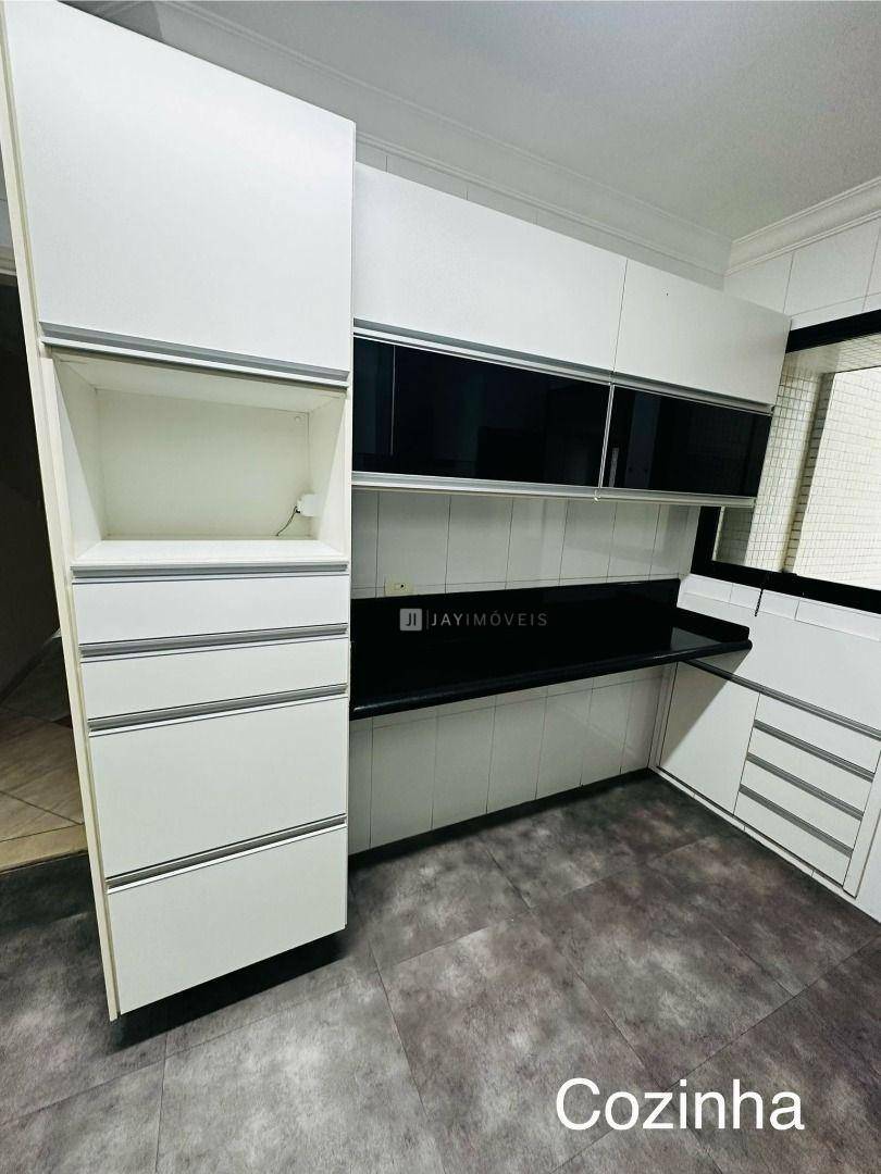 Apartamento à venda com 3 quartos, 105m² - Foto 20