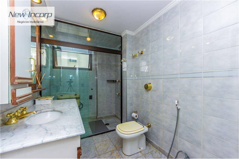 Apartamento à venda com 5 quartos, 218m² - Foto 22