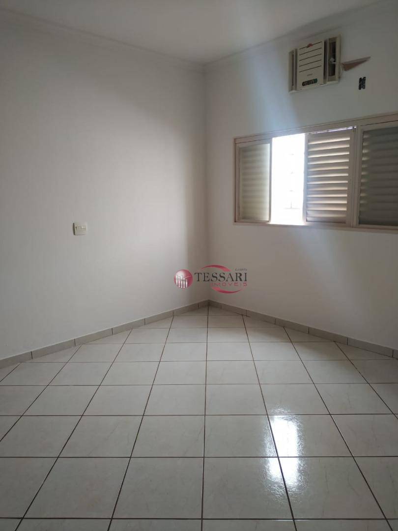 Casa à venda com 4 quartos, 450m² - Foto 33