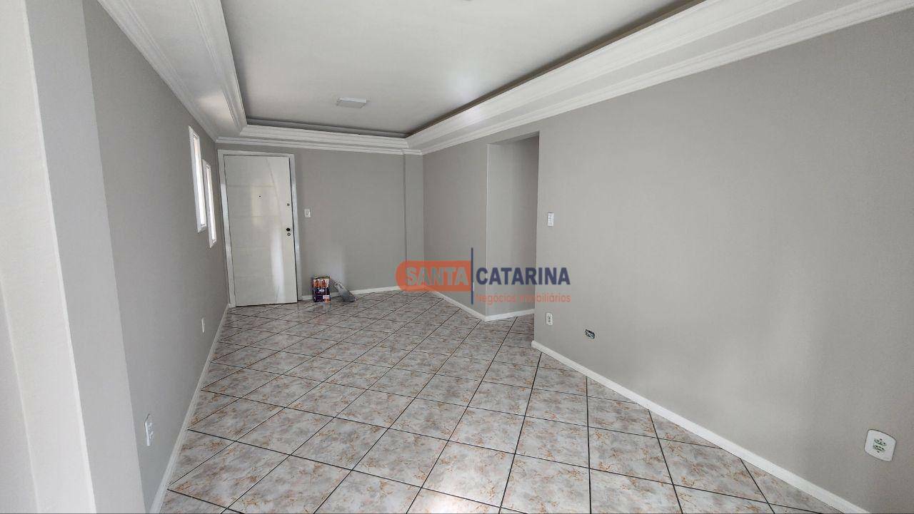 Apartamento para alugar com 2 quartos, 79m² - Foto 8