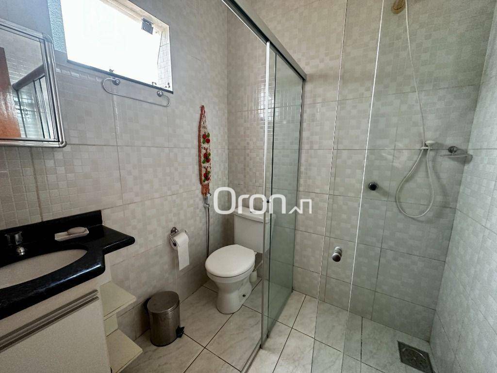 Sobrado à venda com 4 quartos, 300m² - Foto 9