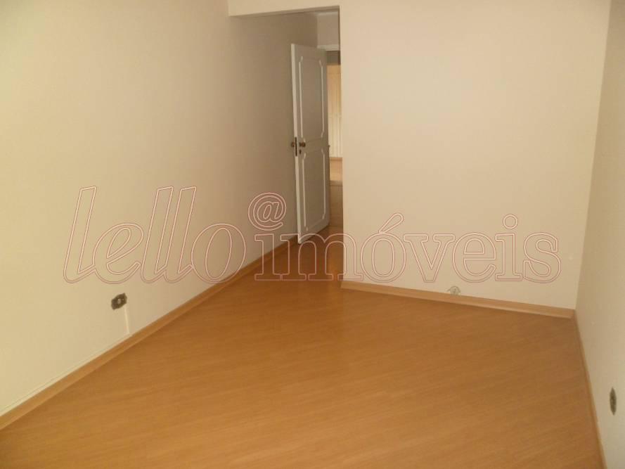 Apartamento para alugar com 3 quartos, 140m² - Foto 12