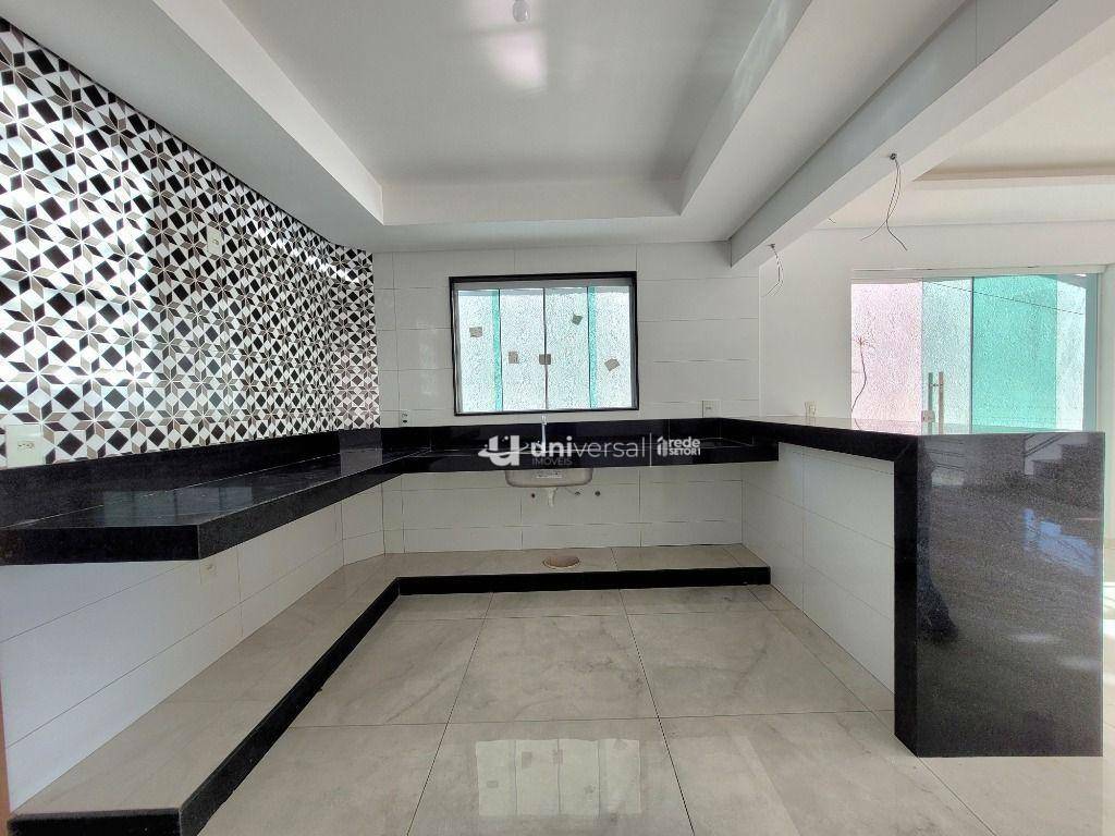 Casa à venda com 3 quartos, 272m² - Foto 6