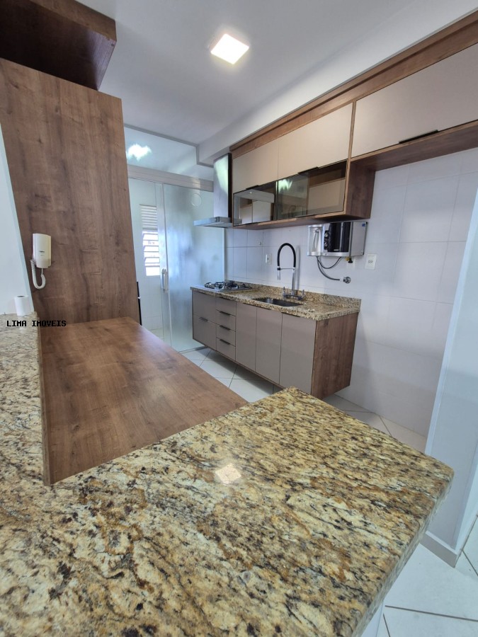 Apartamento para alugar com 3 quartos, 90m² - Foto 9