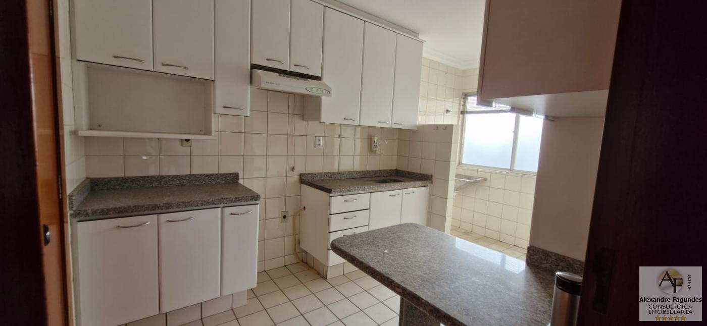 Apartamento à venda com 3 quartos, 120m² - Foto 5